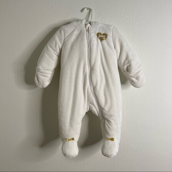 Juicy Couture Bunting Suit size 6-9 months - Picture 4 of 13